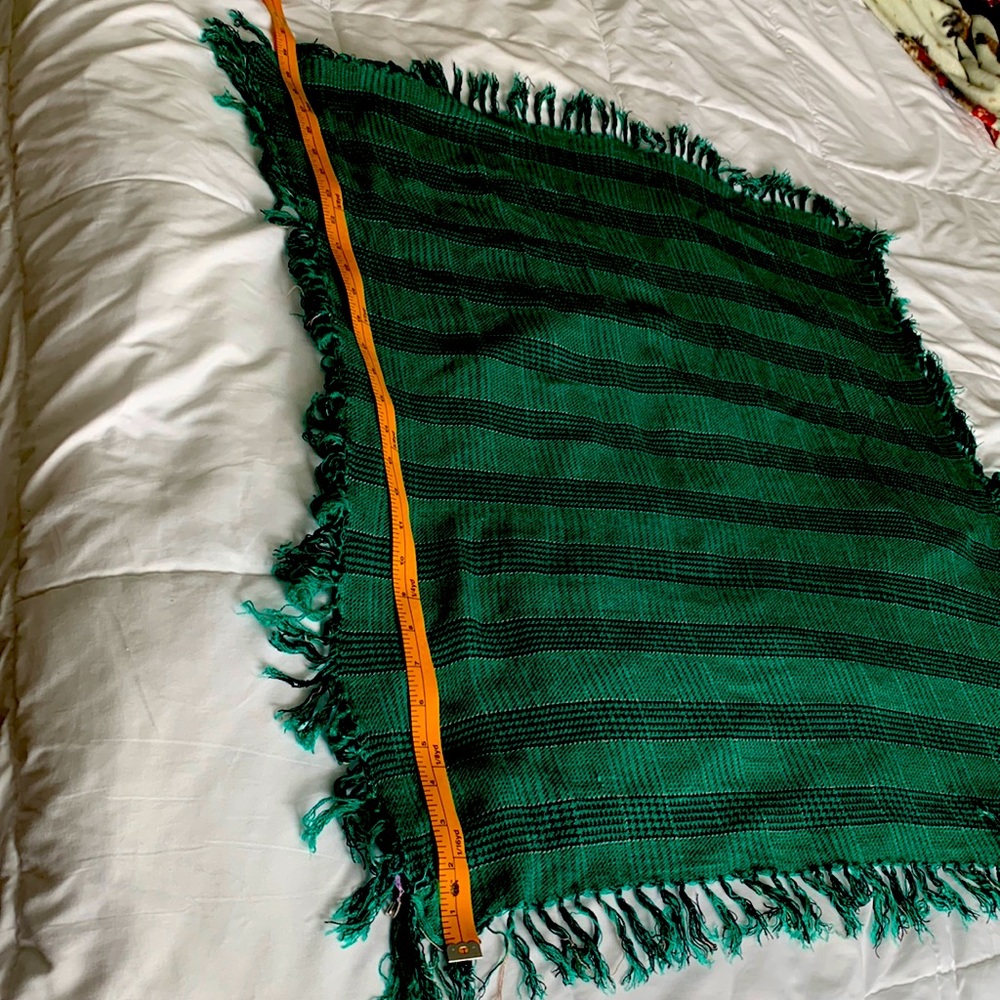 Beautiful, plaid, green wrap 30inx30in